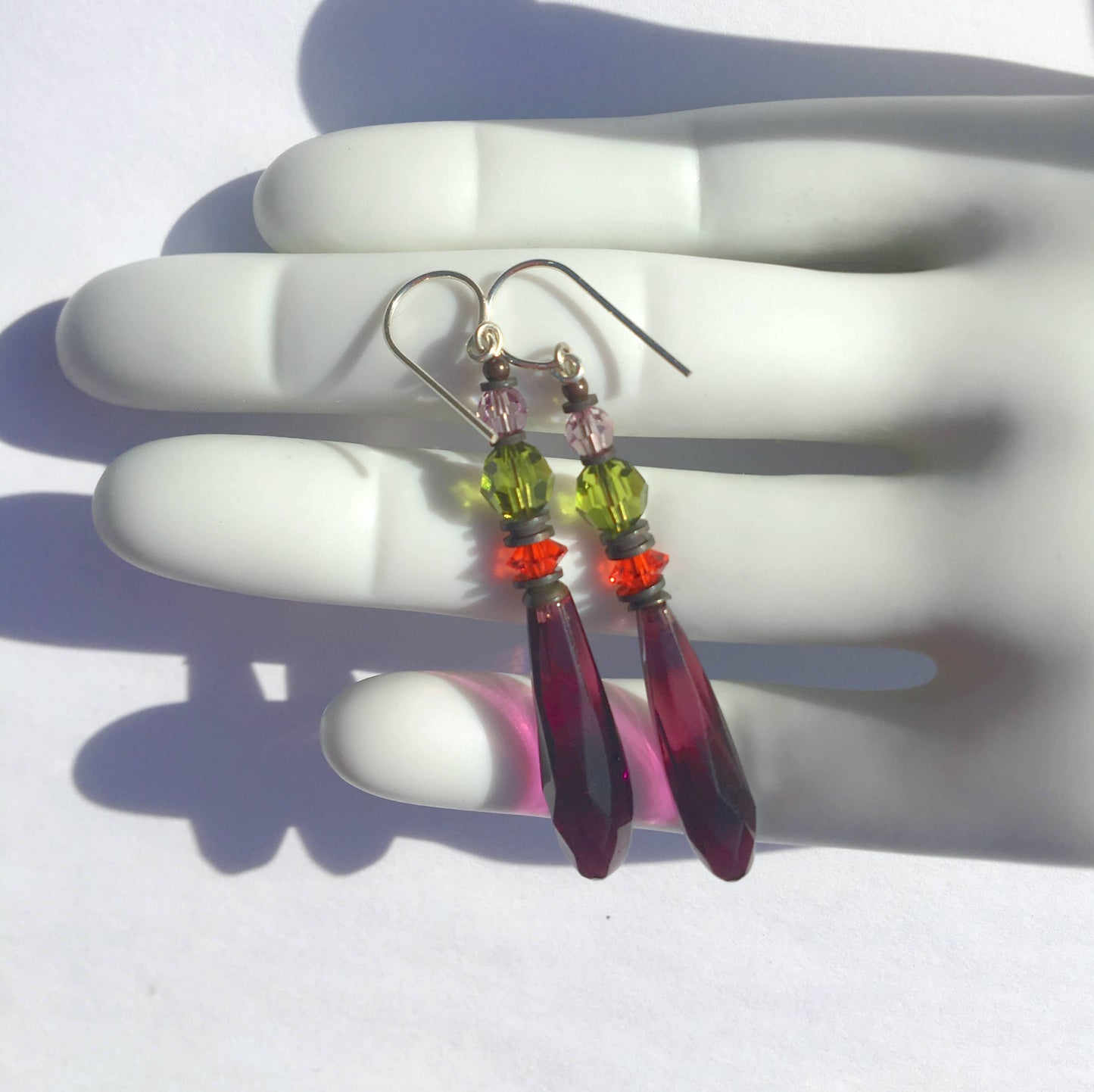 Opera Prism Earrings in Dark Magenta