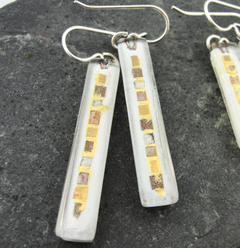 Bar Earrings - Golden Phase in White