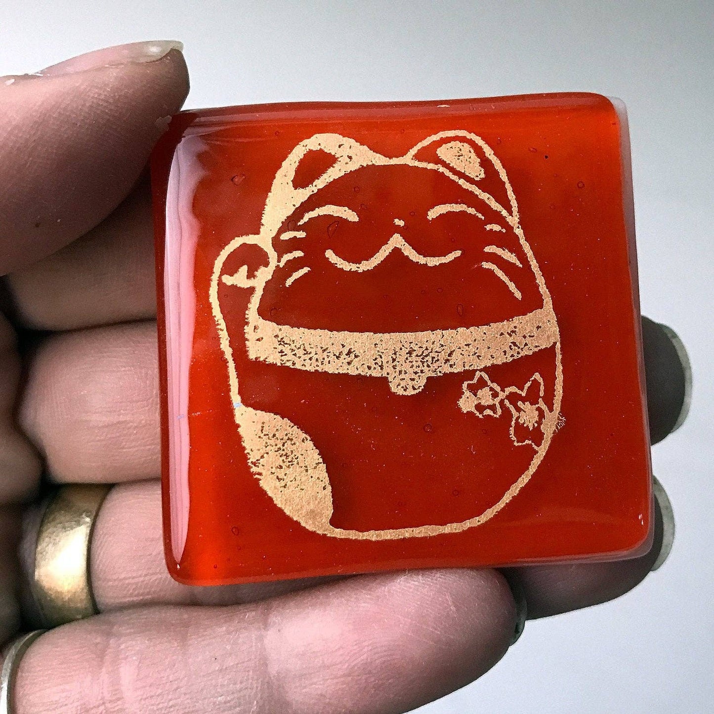 Glass Magnet - Maneki Neko "Lucky Cat"